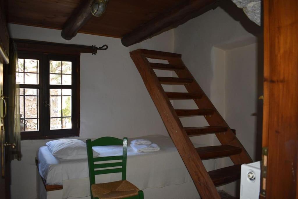 Traditional Villa With Pool In Sfakia Imbros Extérieur photo